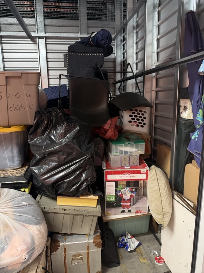 10 x 10 storage unit in San Jose, CA