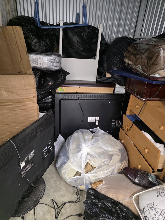 10 x 8 storage unit in Miami Gardens, FL