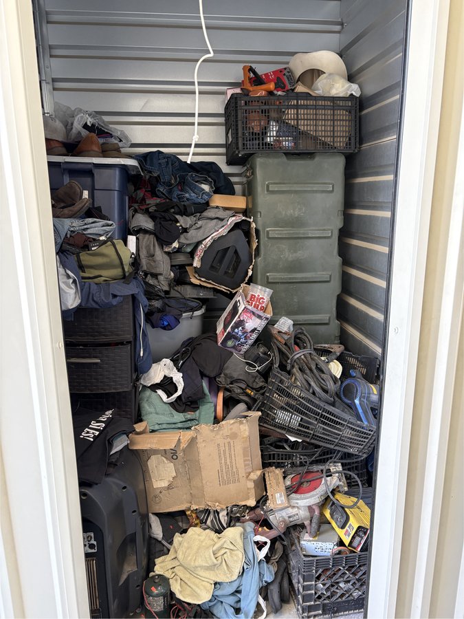 5 x 5 storage unit in Reedley, CA