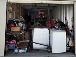 10 x 20 storage unit in Lemoore, CA
