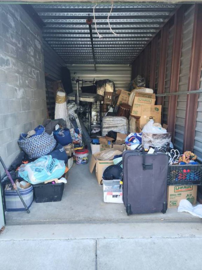 10 x 23 storage unit in Sacramento, CA