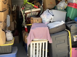 10 x 23 storage unit in Madera, CA