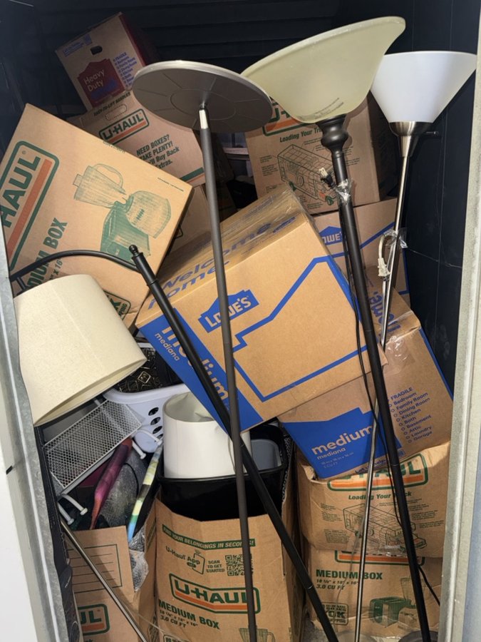 10 x 15 storage unit in San Jose, CA