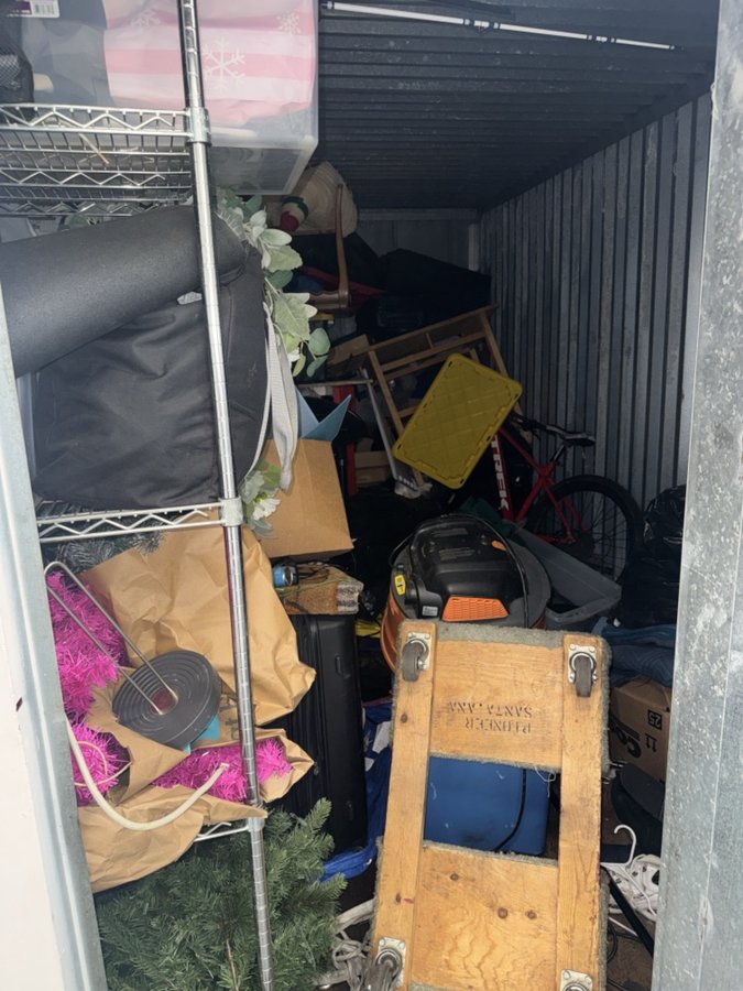 10 x 15 storage unit in San Jose, CA