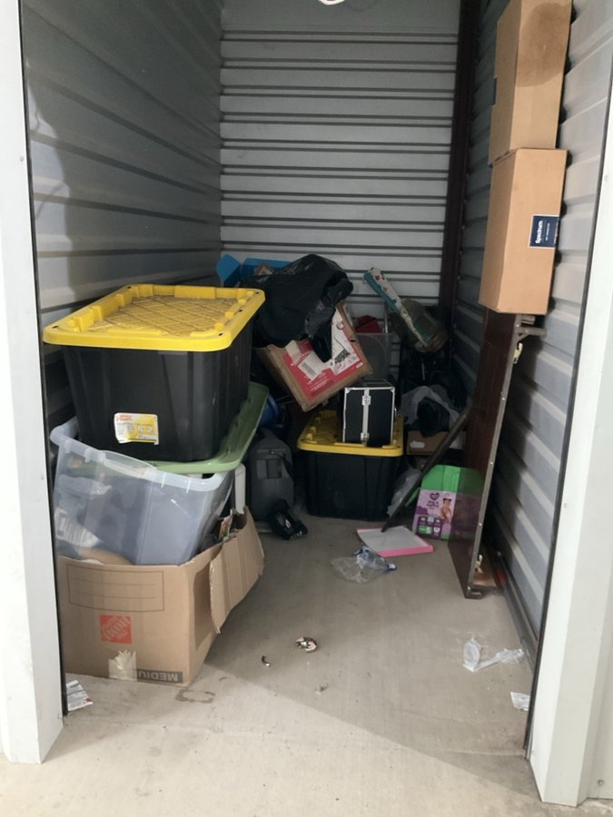 5 x 10 storage unit in Riverbank, CA