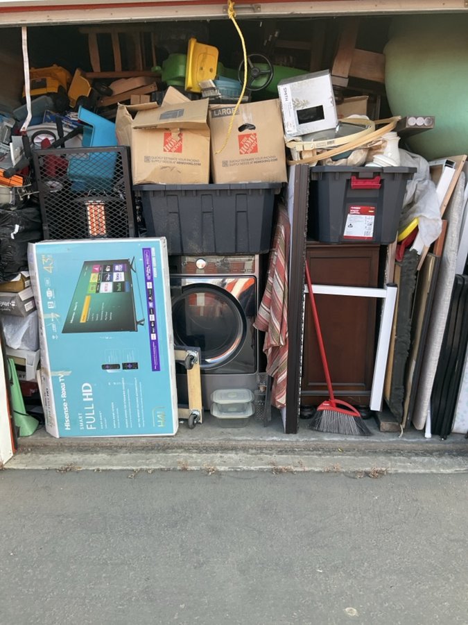 10 x 15 storage unit in Tracy, CA
