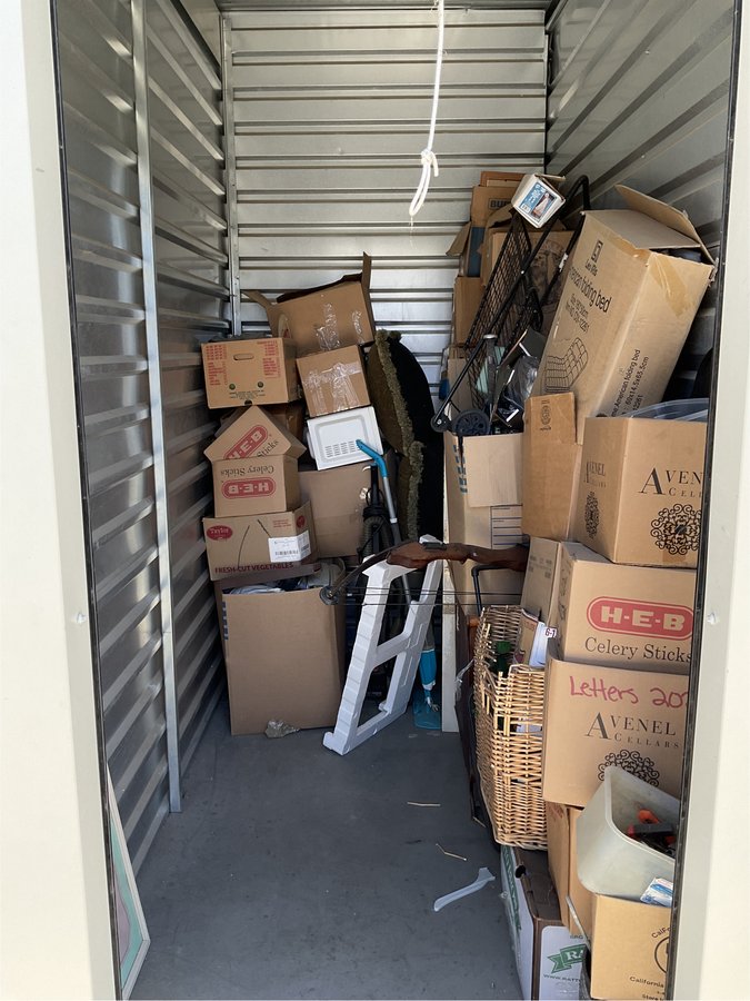 5 x 10 storage unit in Madera, CA