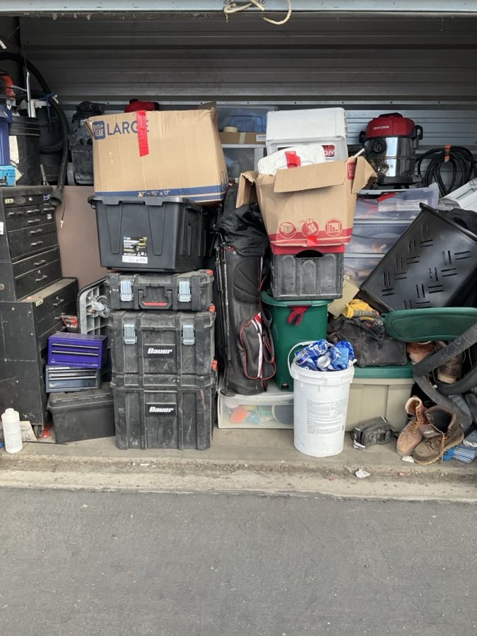 5 x 10 storage unit in Tracy, CA
