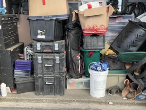 5 x 10 storage unit in Tracy, CA