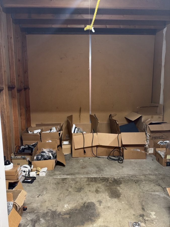 10 x 10 storage unit in San Jose, CA