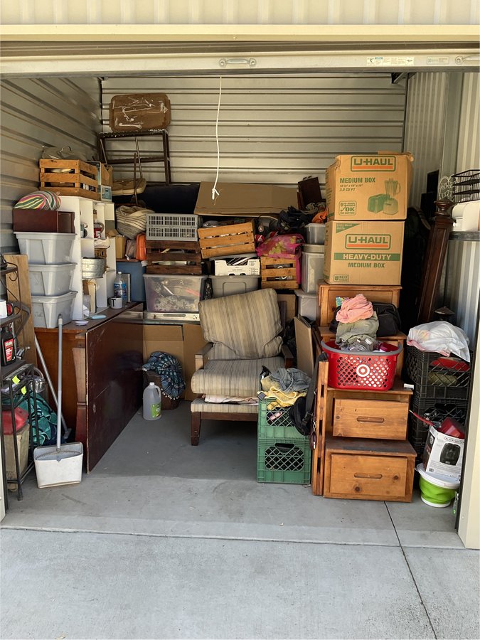 10 x 10 storage unit in Madera, CA