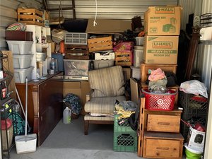 10 x 10 storage unit in Madera, CA