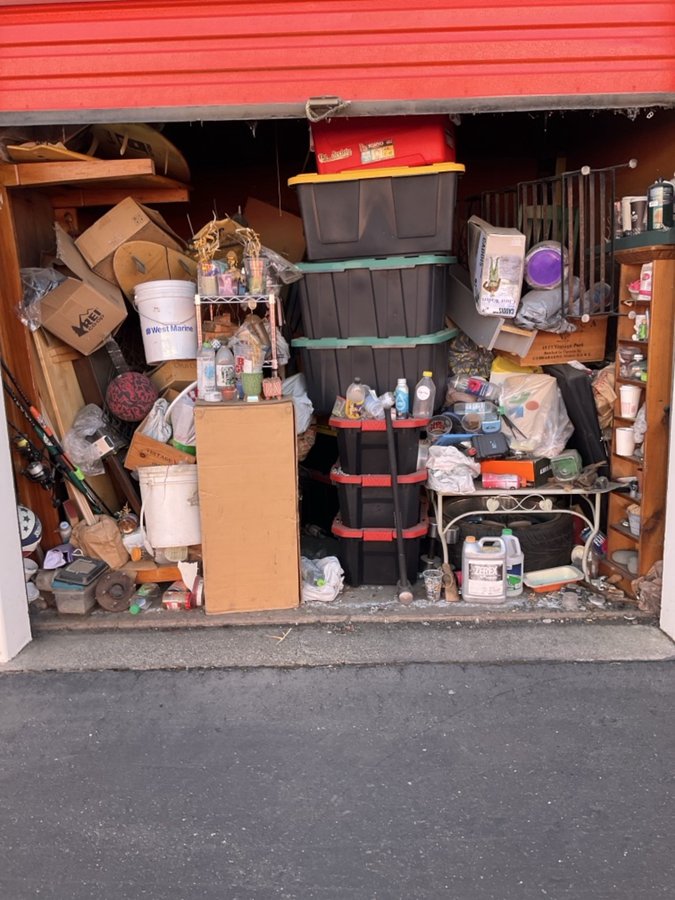 10 x 10 storage unit in Modesto, CA