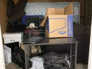 10 x 10 storage unit in Modesto, CA