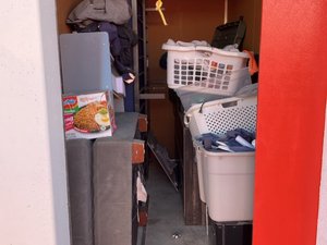 5 x 10 storage unit in Modesto, CA