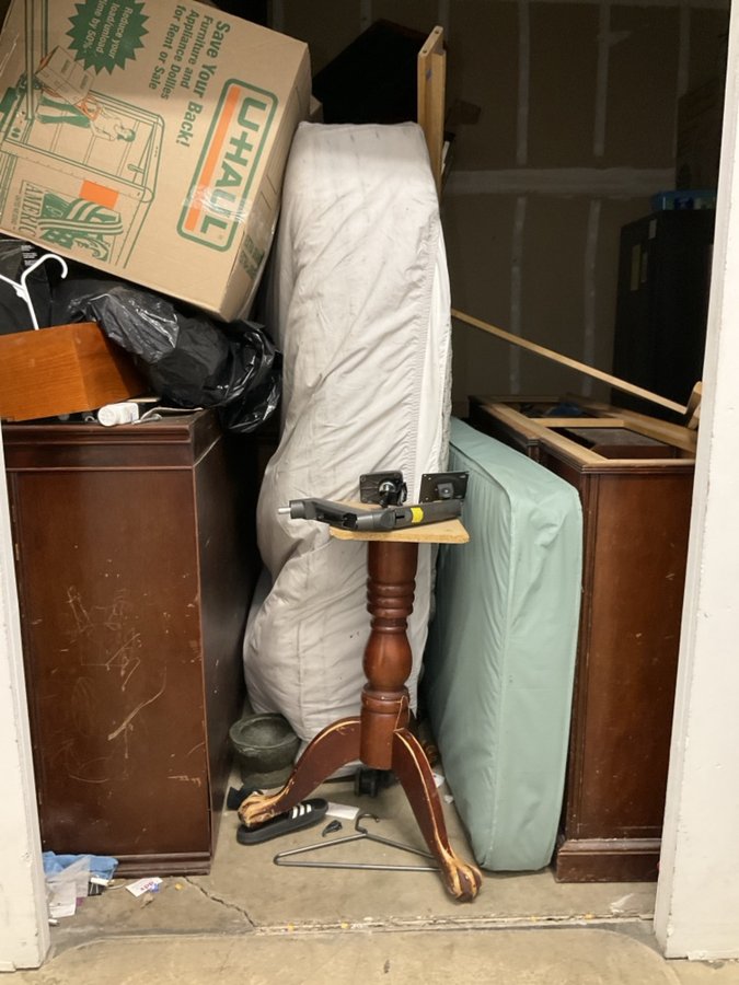 10 x 10 storage unit in Modesto, CA