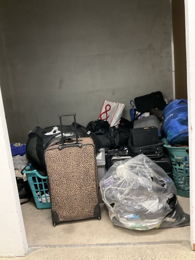 7 x 10 storage unit in Modesto, CA