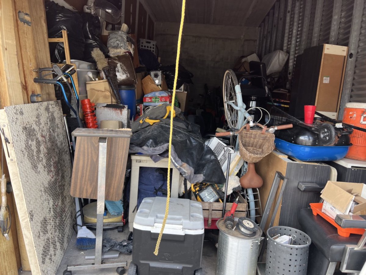 12 x 30 storage unit in Oakland Park, FL