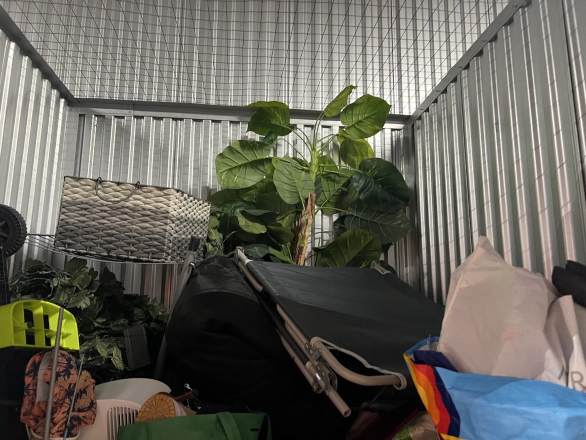 5 x 5 storage unit in Oakland Park, FL