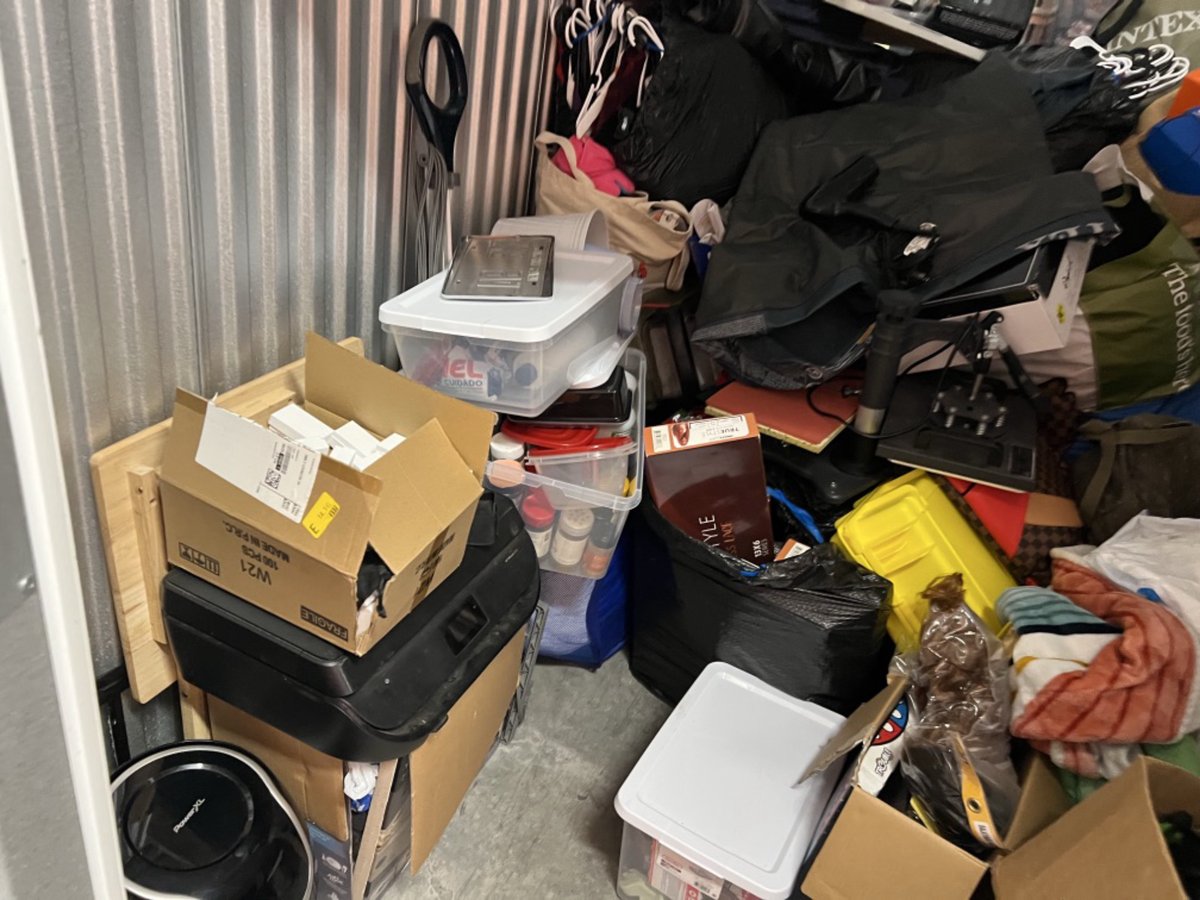 5 x 10 storage unit in Ft Lauderdale, FL