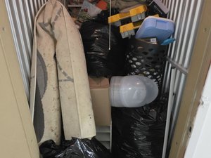 4 x 7 storage unit in Oakland Park, FL