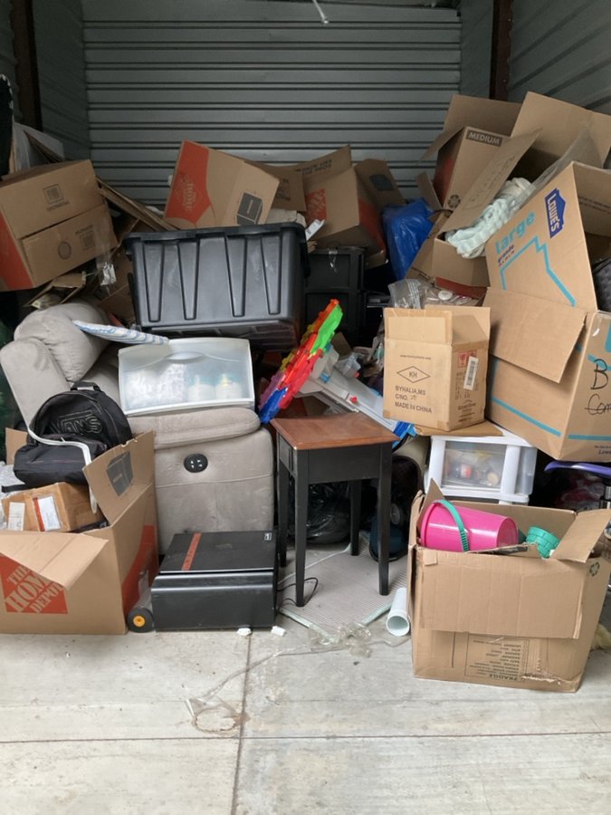 10 x 15 storage unit in Ceres, CA