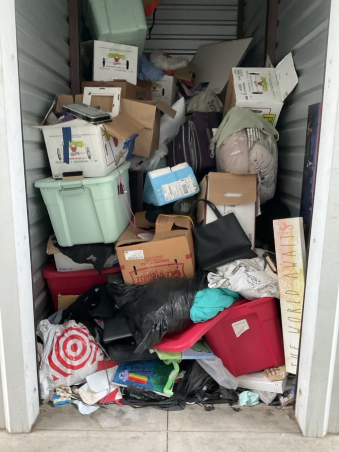 5 x 10 storage unit in Ceres, CA