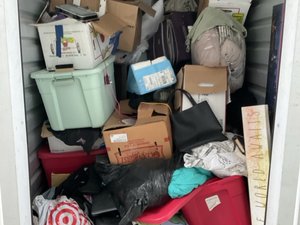 5 x 10 storage unit in Ceres, CA