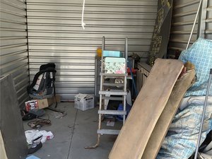 10 x 13 storage unit in Madera, CA