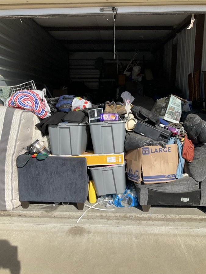 10 x 20 storage unit in Ceres, CA
