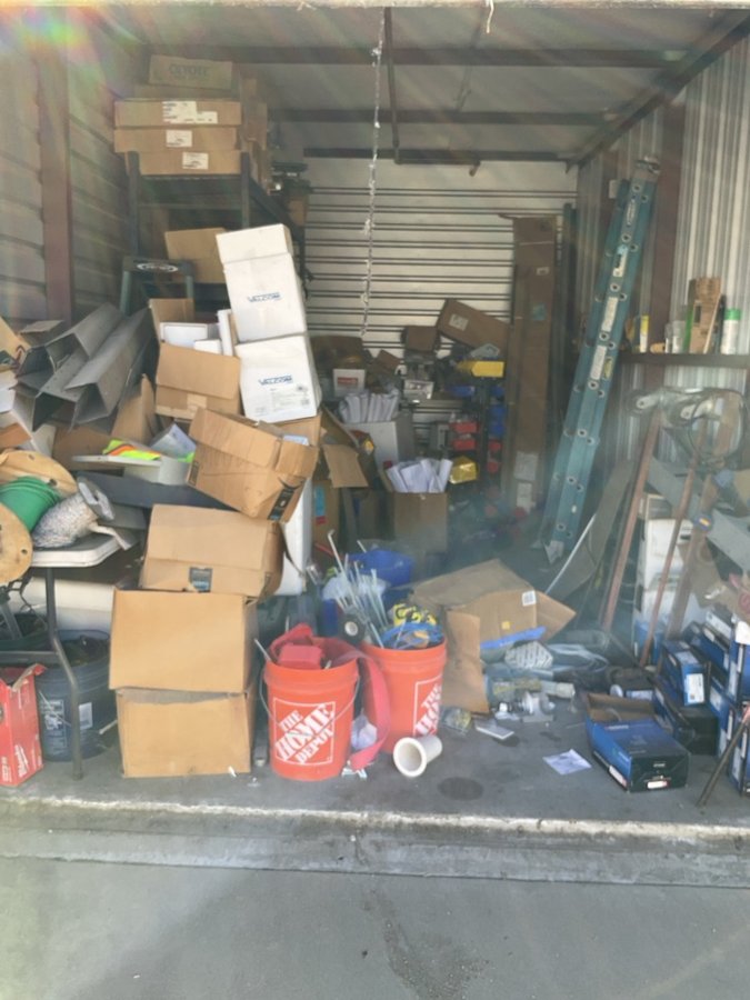 10 x 20 storage unit in Ceres, CA