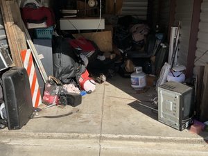 10 x 20 storage unit in Ceres, CA