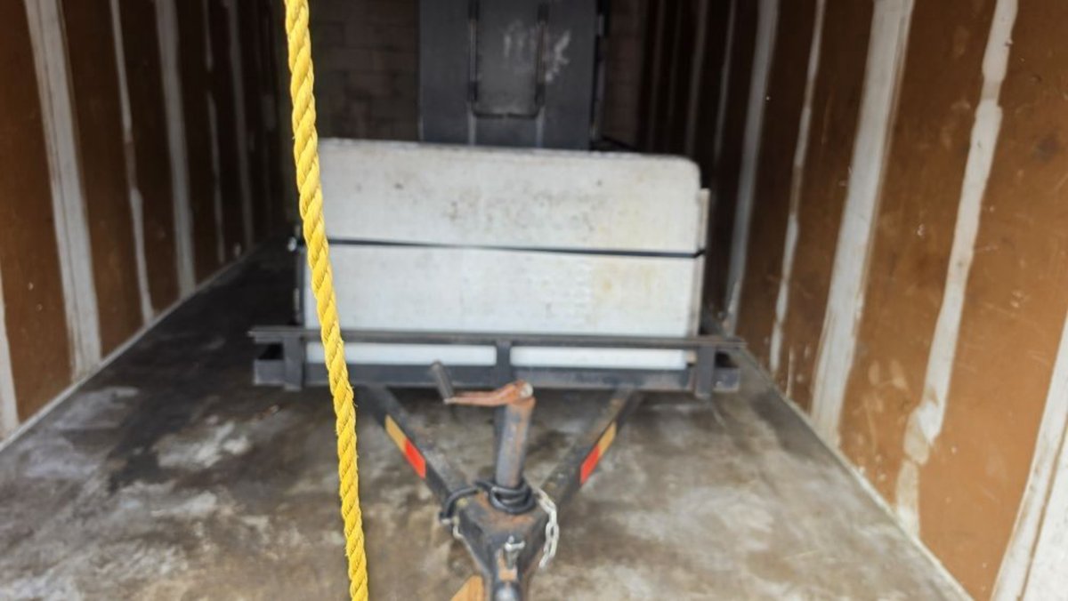 11 x 23 storage unit in Oakland Park, FL