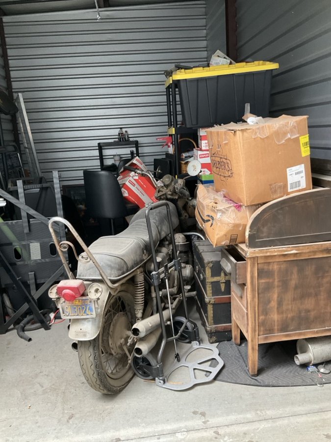 10 x 15 storage unit in Ceres, CA