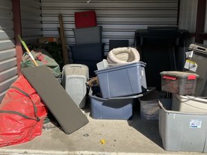 10 x 10 storage unit in Ceres, CA