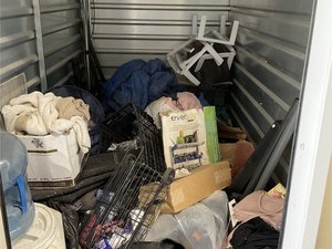 5 x 10 storage unit in Madera, CA