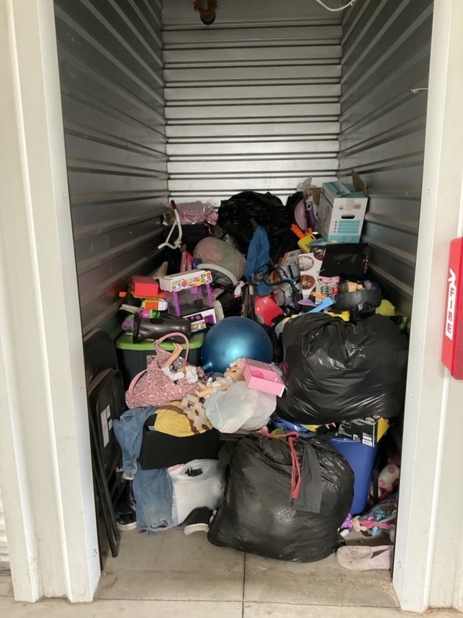 5 x 10 storage unit in Ceres, CA