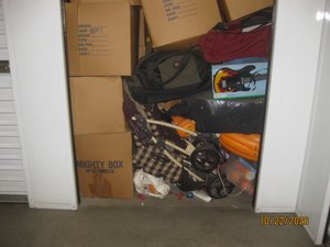 5 x 4 storage unit in Van Nuys, CA