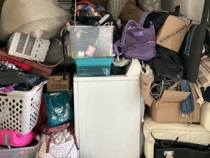10 x 10 storage unit in Ceres, CA