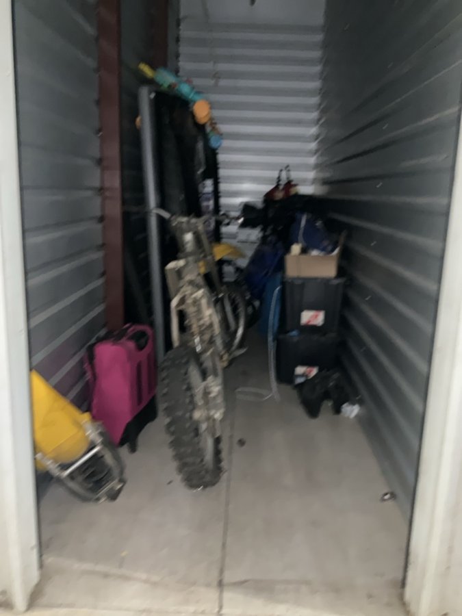 5 x 15 storage unit in Ceres, CA