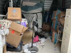 10 x 15 storage unit in Ceres, CA