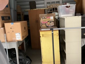 10 x 10 storage unit in Ceres, CA
