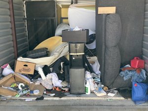 10 x 10 storage unit in Ceres, CA
