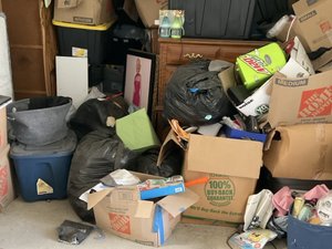 10 x 10 storage unit in Ceres, CA