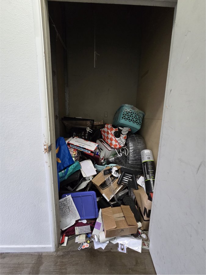5 x 5 storage unit in Victorville, CA