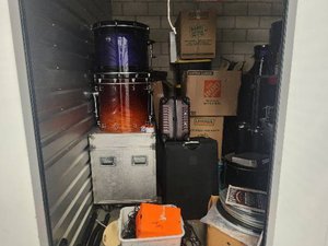 10 x 10 storage unit in North Hollywood, CA