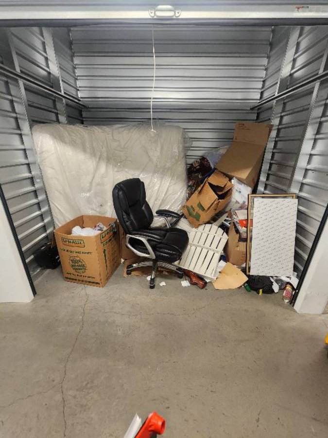 10 x 7 storage unit in North Hollywood, CA