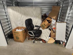 10 x 7 storage unit in North Hollywood, CA