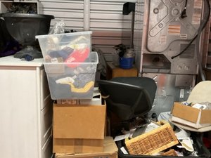 10 x 10 storage unit in Modesto, CA