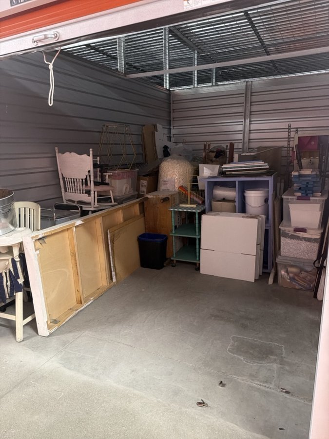 10 x 15 storage unit in Modesto, CA